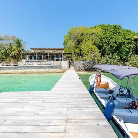 Wonderful House Paradise In The Rosario Islands *