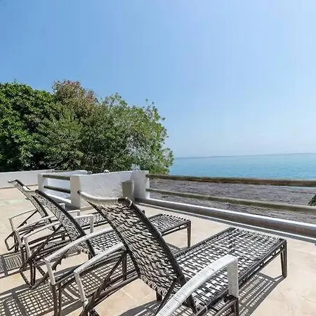 Wonderful House Paradise In The Rosario Islands Villa *